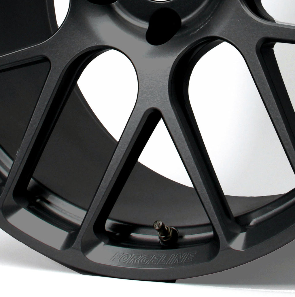 Front: 20 x 9 - Rear: 20 x 10 - Black - Dinan Center Cap - F06/F07/F10/F12/F13