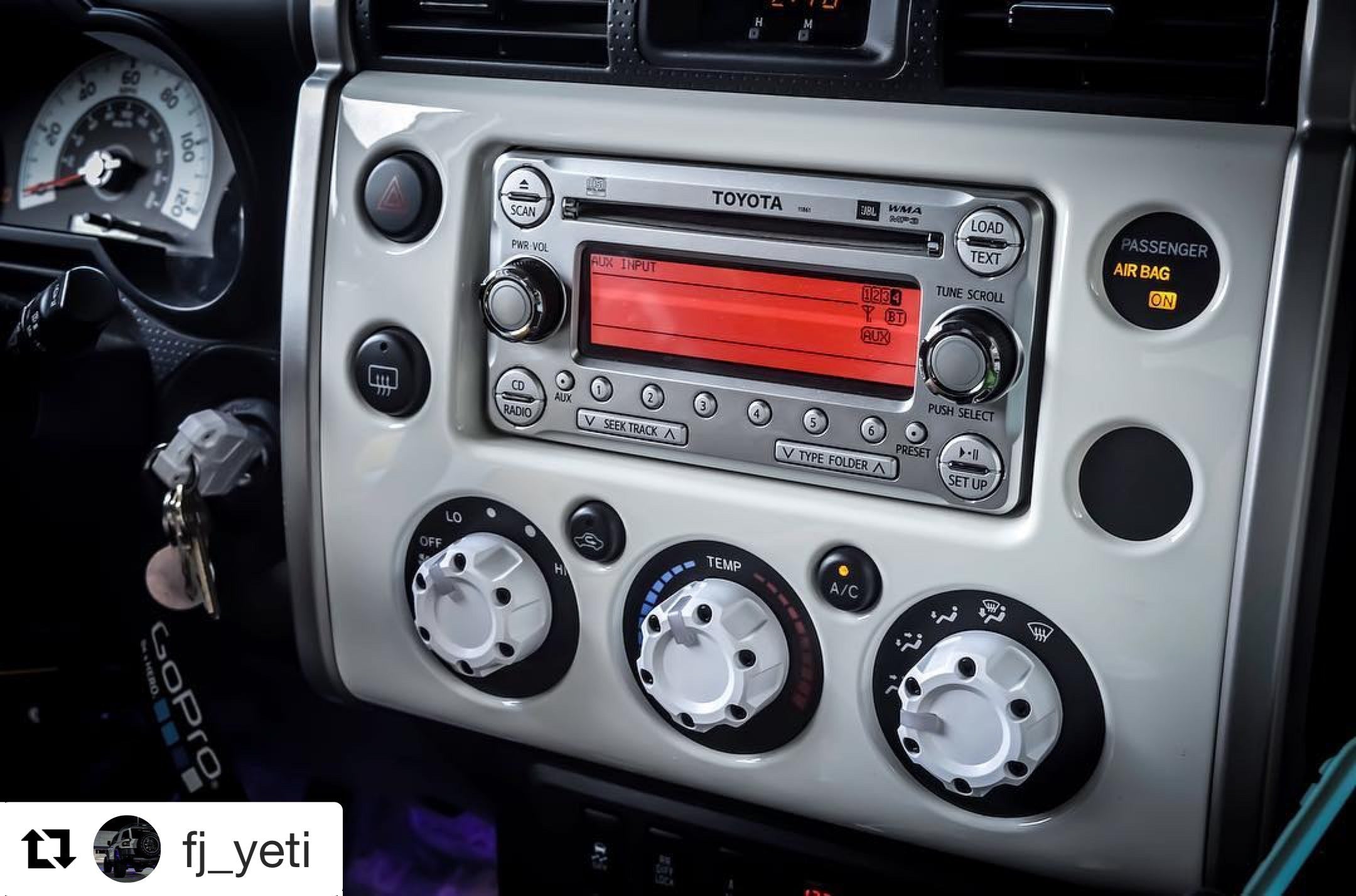 Climate Knobs (FJ Cruiser) - WHITE