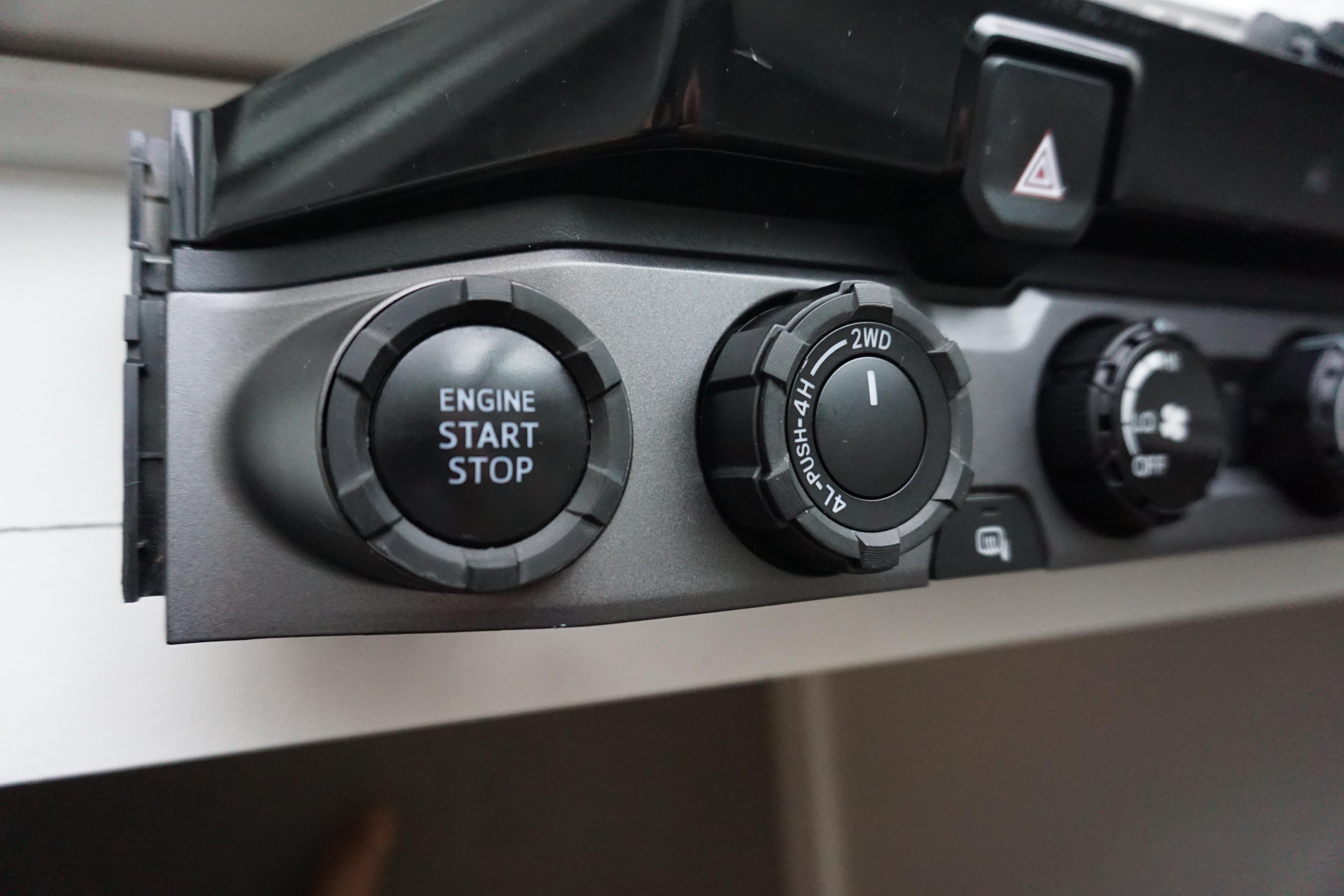 4x4 Knob (2016-2023 Tacoma / 2014-2021 Tundra) - VOODOO BLUE