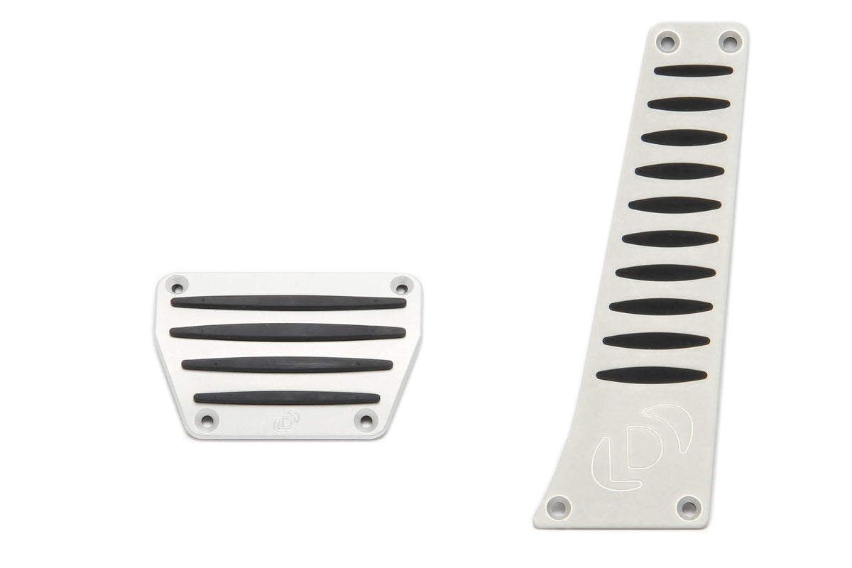 Dinan+ PCU / Closed Intake / Black Exhaust / X-Pipe / Springs + Bumpstops / ZF8 Pedal Pads