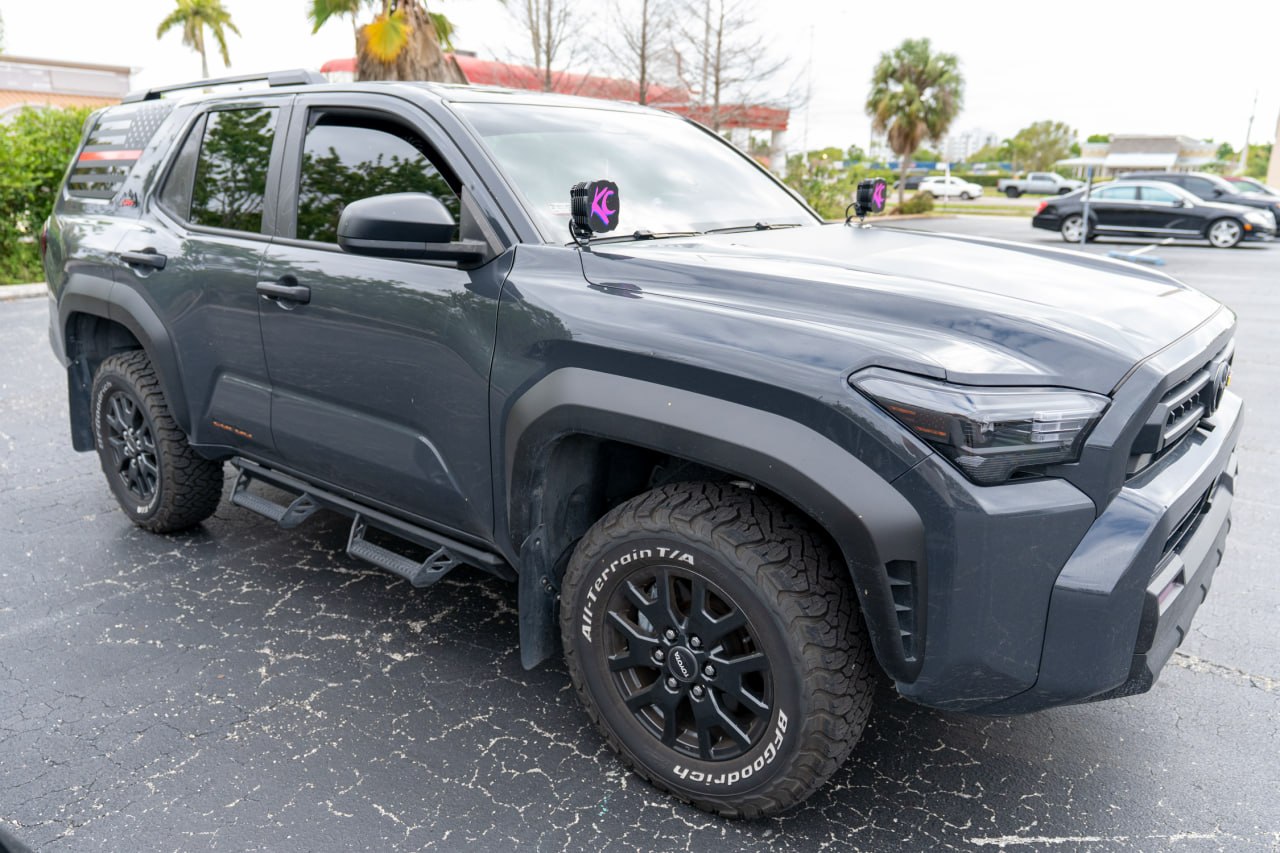 SR5 C Pillar Logo Overlays - 2025+ 4Runner SR5
