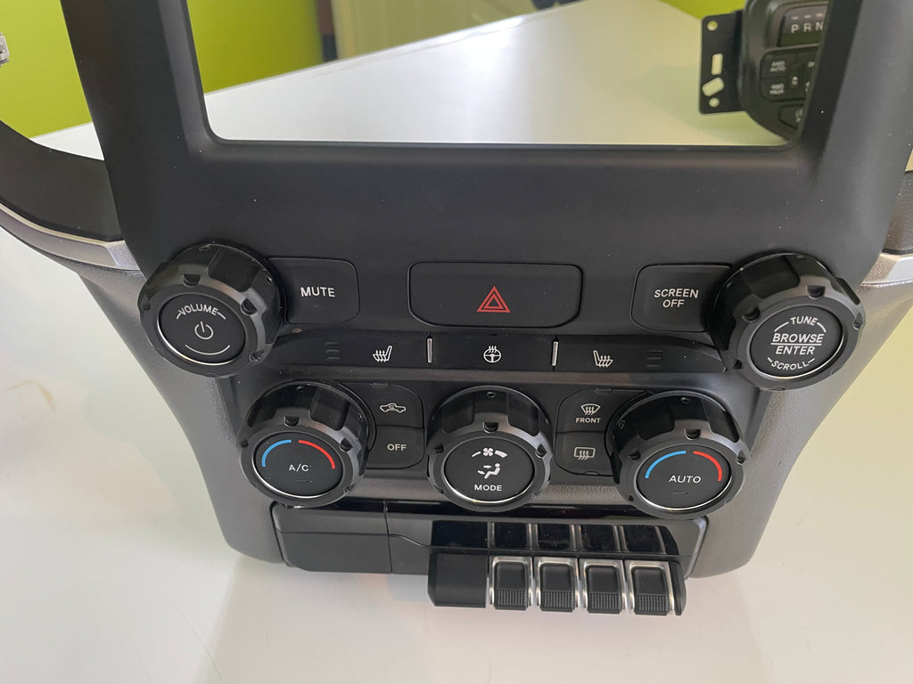 Radio+Climate Knobs - 2019+ RAM - BLACK