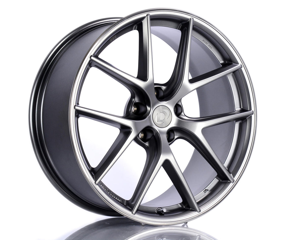 Front: 20 x 9.5 - Rear 20 x 10.5 - Silver - Dinan Center Cap - F10/F80/F82/F83