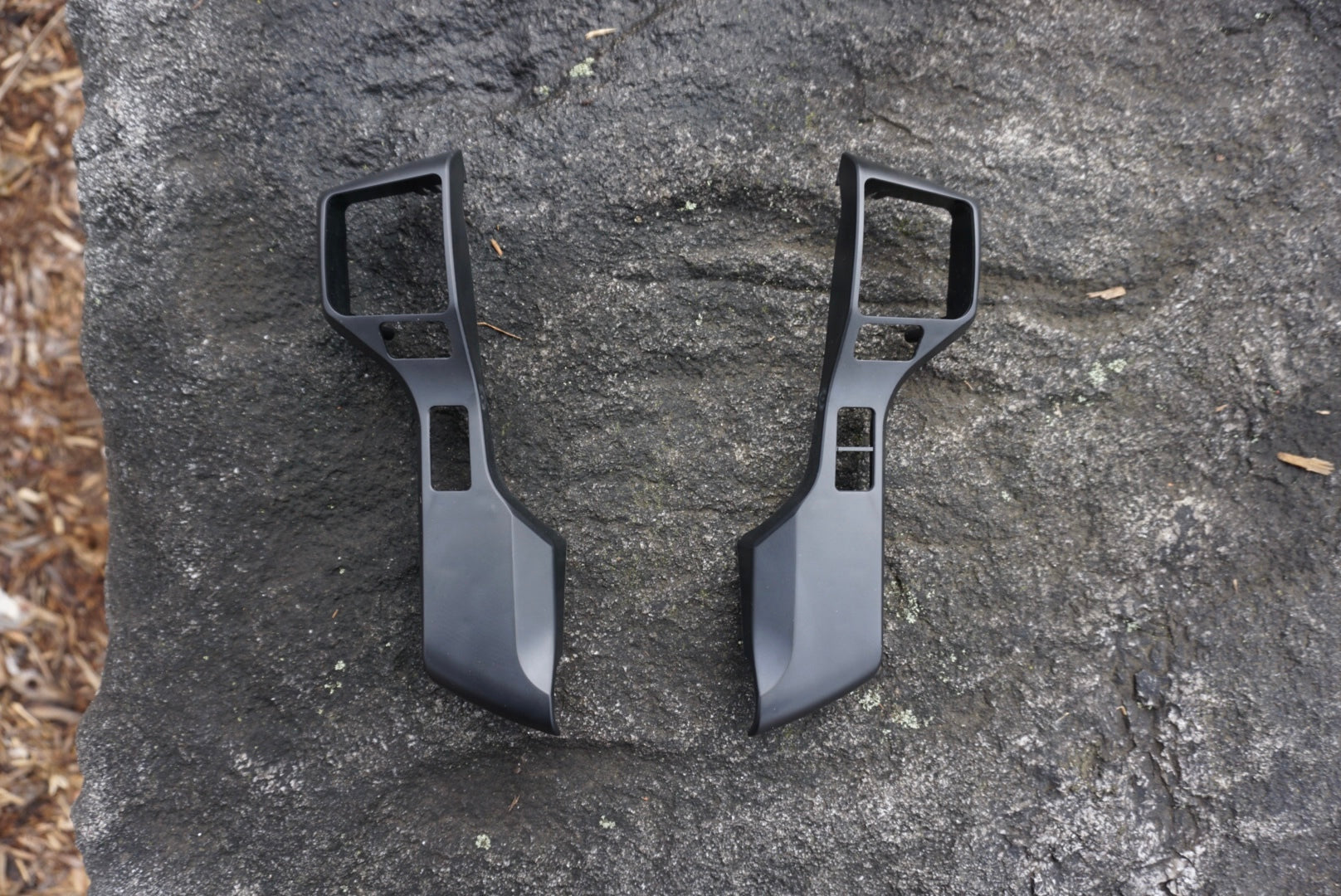 Steering Wheel Trim (Toyota) - CEMENT