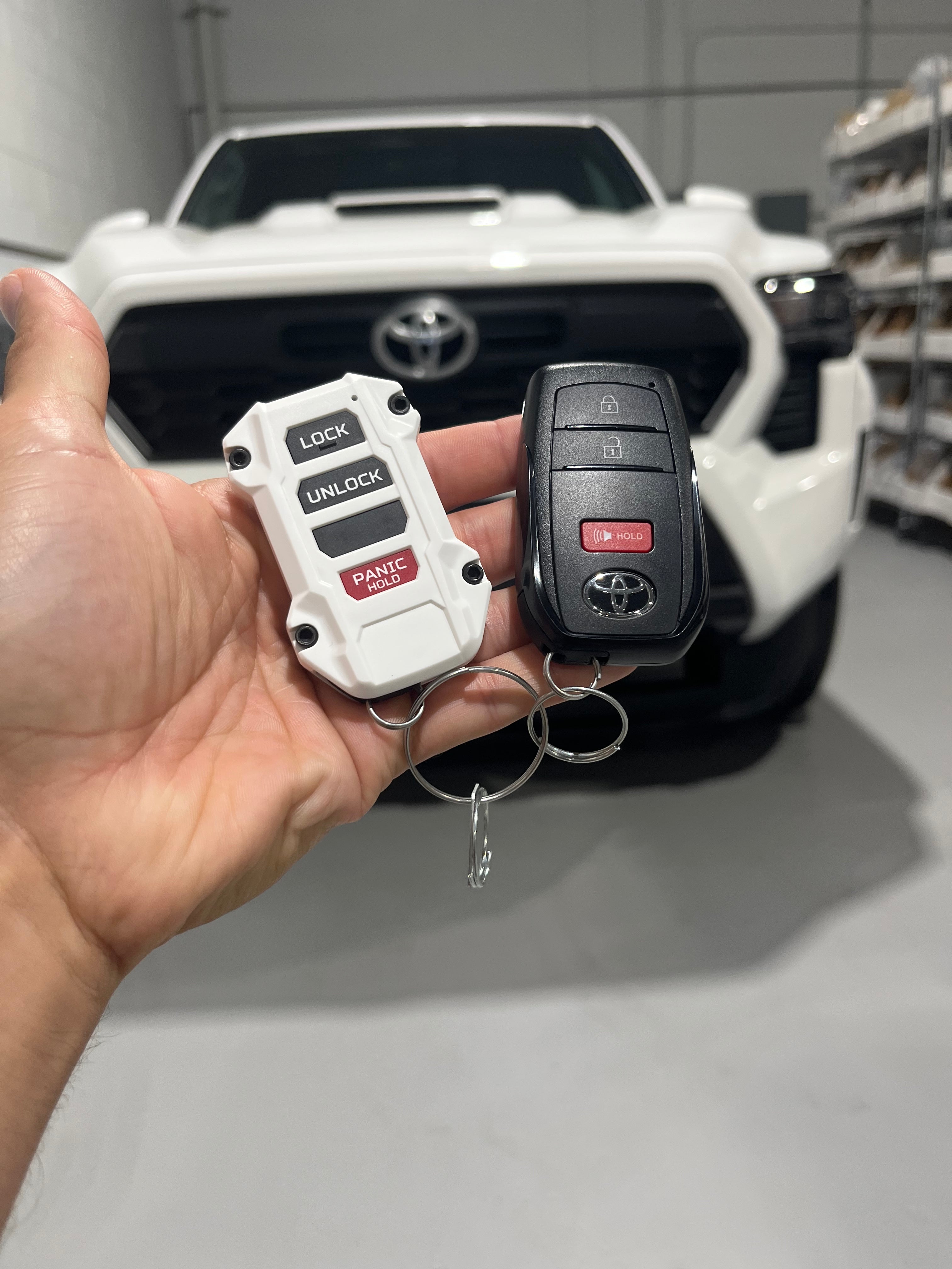 Injection Fob IF020 (2022+ Tundra / 2024+ Tacoma / 2025+ 4Runner) - CEMENT