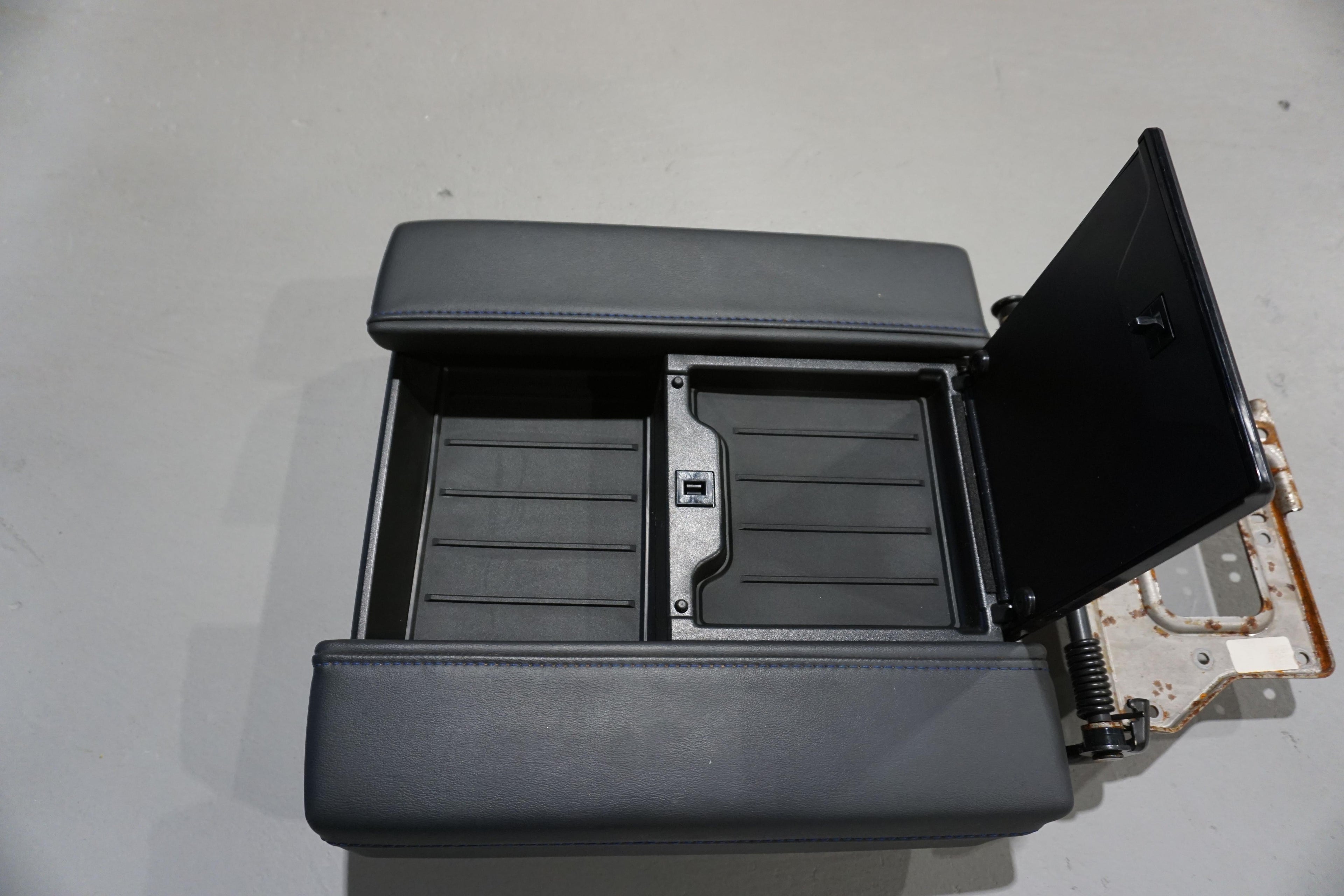 Center Console Tray Liner (2022+ Tundra Platinum) - 2PC BLACK