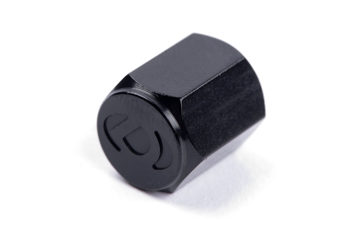 Black / Aluminum