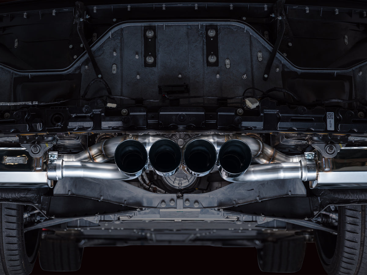 AWE SwitchPath Exhaust for C8 Corvette Z06 - 4.5" Diamond Black Tips