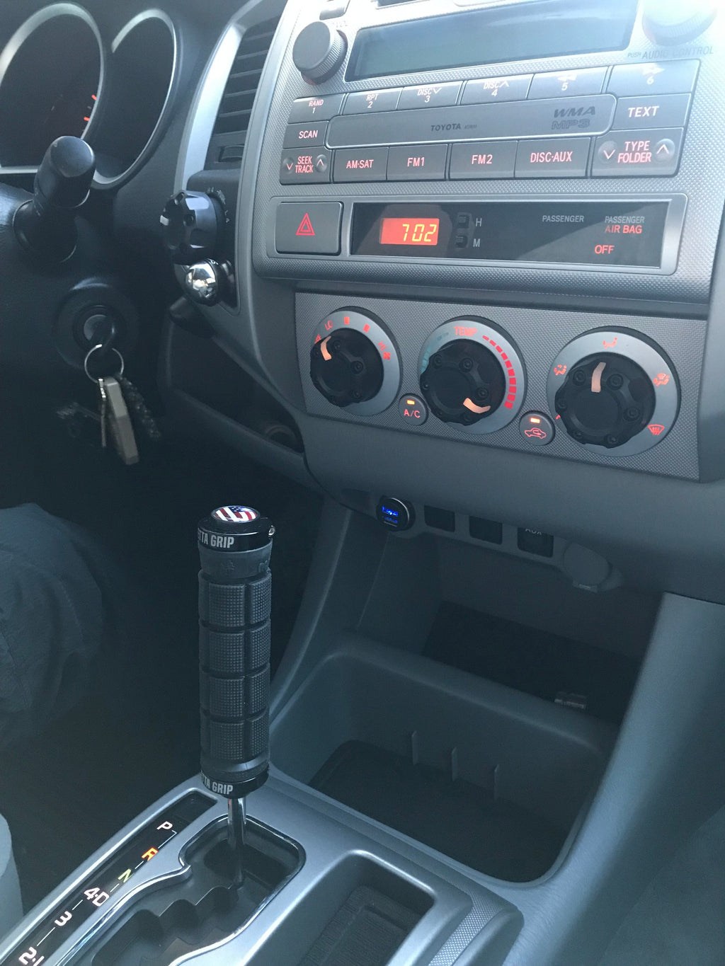 4x4 / Climate Knob (2005-2015 Tacoma, 2007-2013 Tundra) - 1 PACK - BLACK