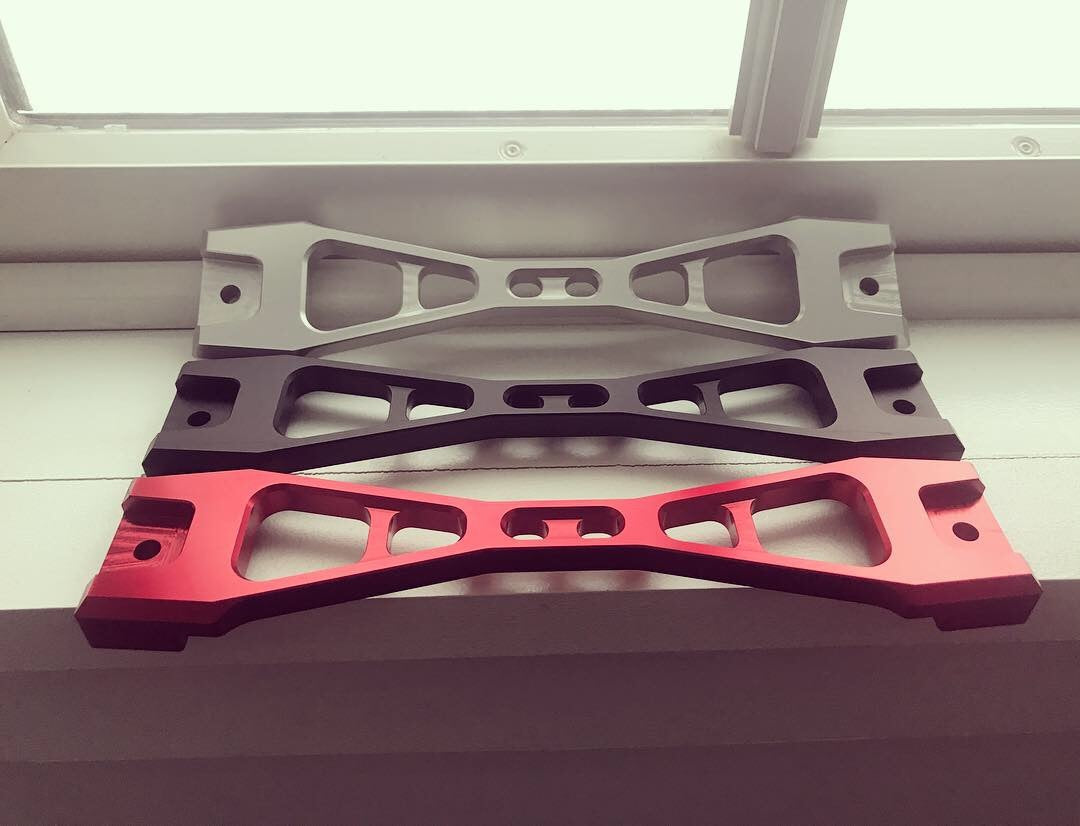 V2 Battery Clamp - RED
