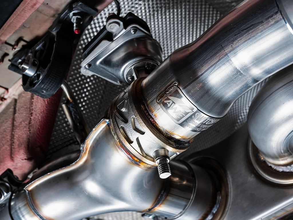 AWE SwitchPath™ Catback Exhaust for BMW F8X M3/M4 - 4" Diamond Black Tips