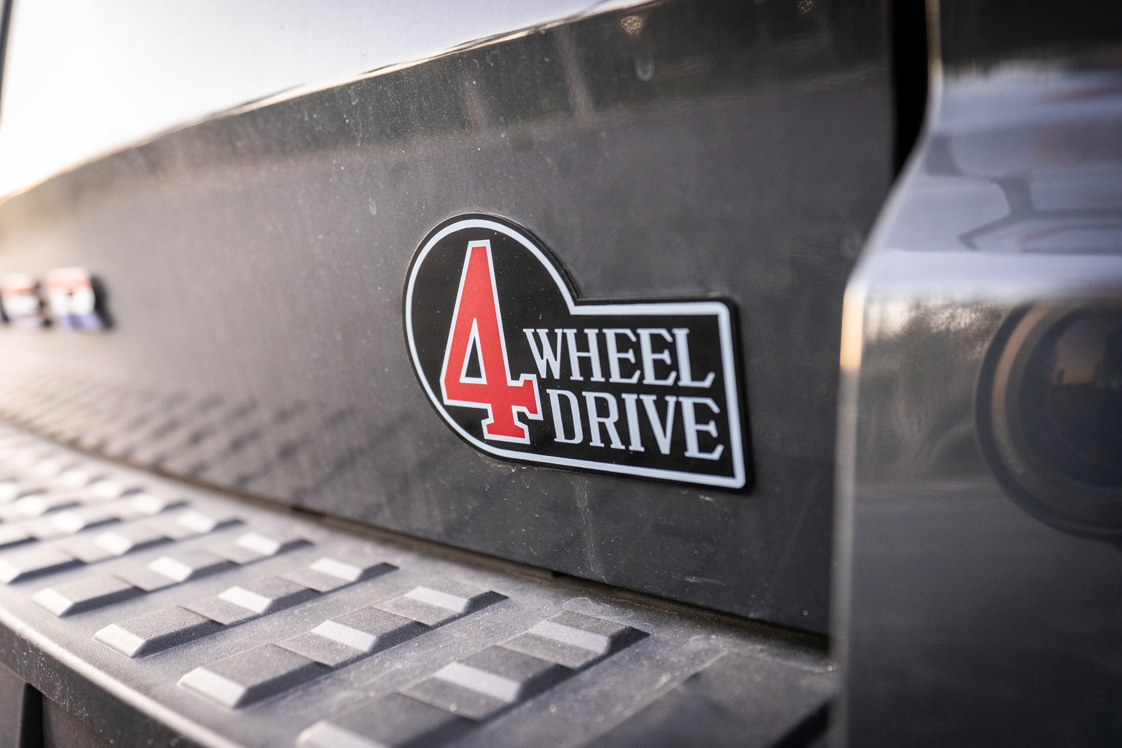 Retro 4 Wheel Drive Full Color Acrylic Emblem - 2024+ Land Cruiser / GX 550 / Tacoma / 2025+ 4Runner