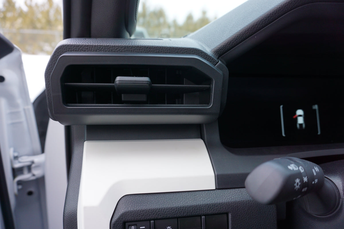 VENT TRIM 2 PC SIDES (2024+ TACOMA / 2025+ 4RUNNER) - BLACK