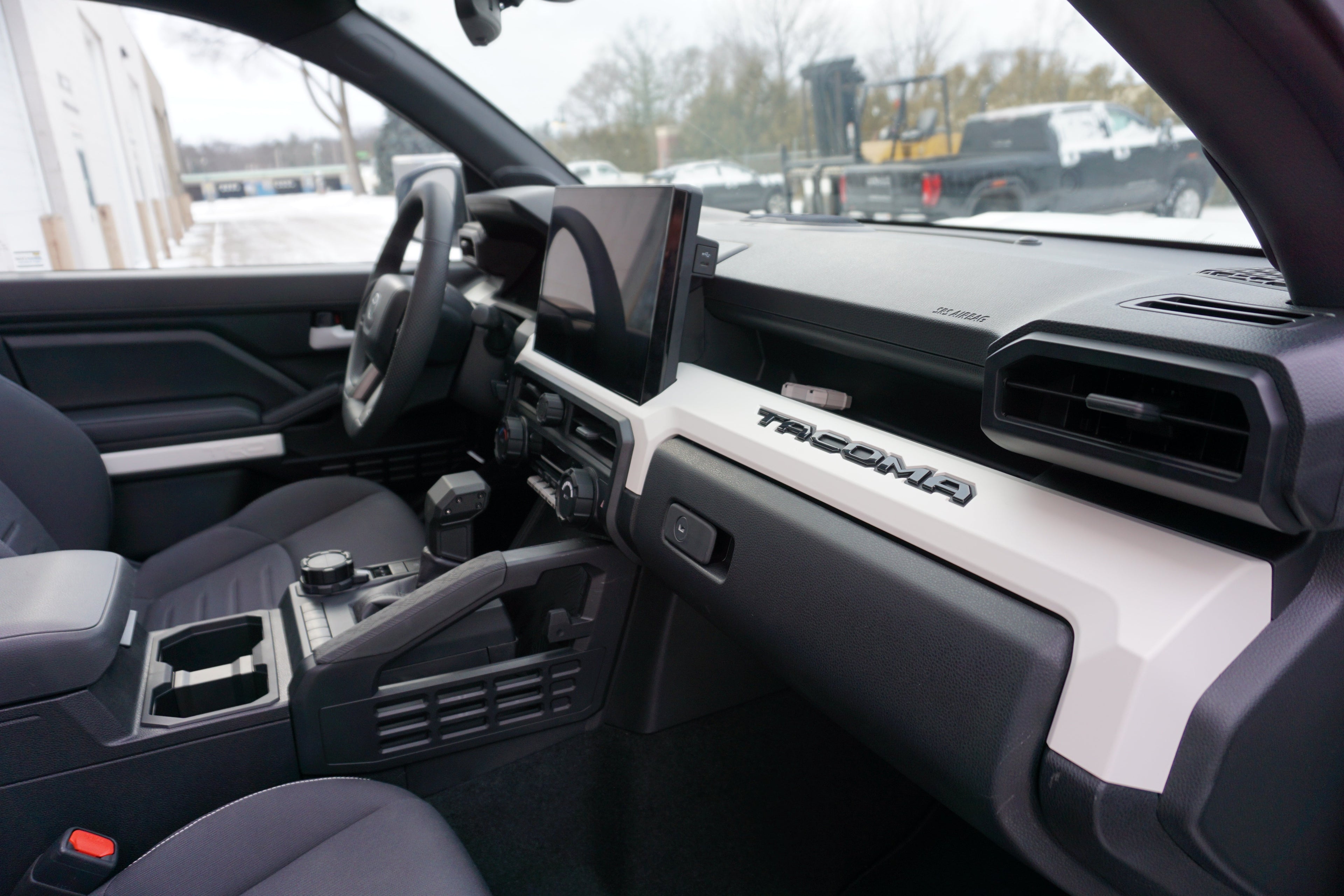 VENT TRIM 3 PC (2024+ TACOMA / 2025+ 4RUNNER) - BLACK