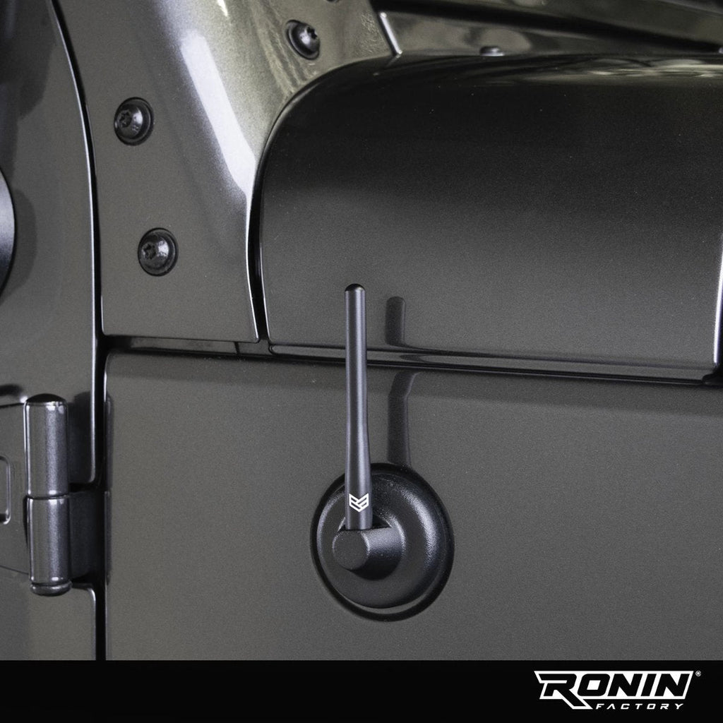 JEEP TUFFLOCK® SHORT ANTENNA (4 INCH)