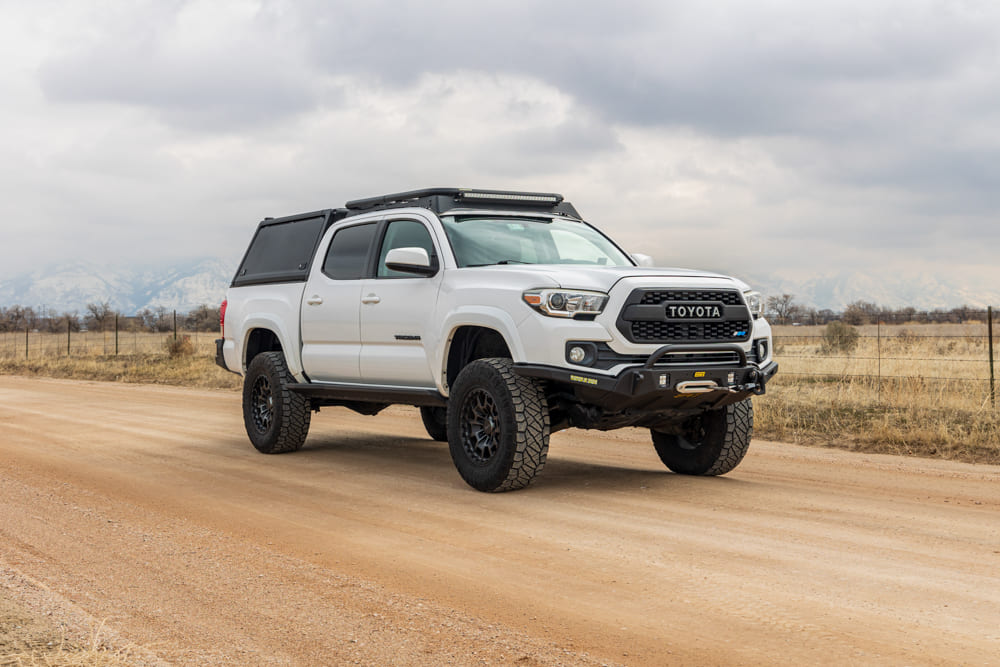 2.5"F SST2.1 Suspension System Falcon 2.1 - Tacoma TRD / SR5 / Rock Warrior 2005-2023