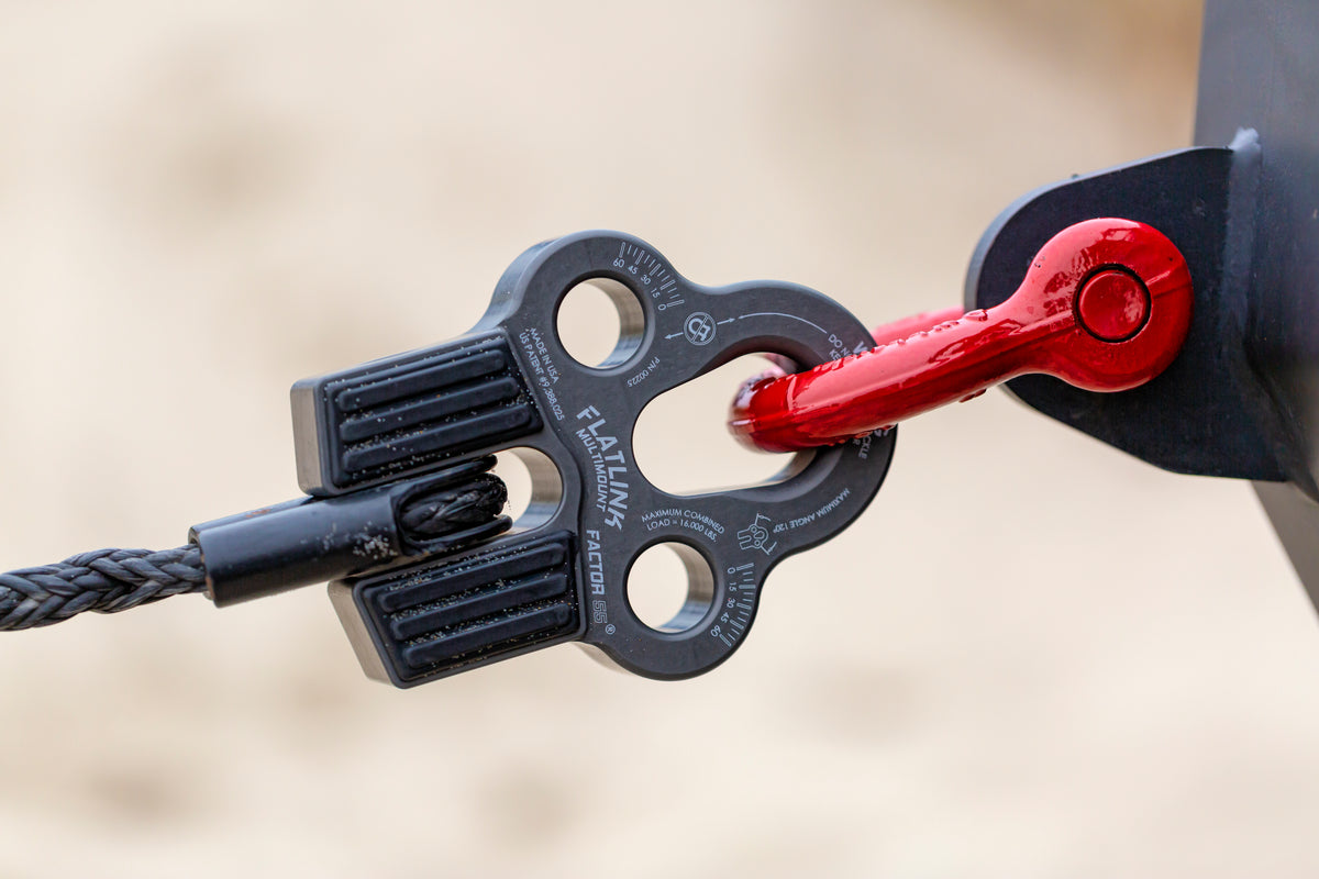 The FlatLink MultiMount is a multiple shackle mount designed for advanced recovery techniques.