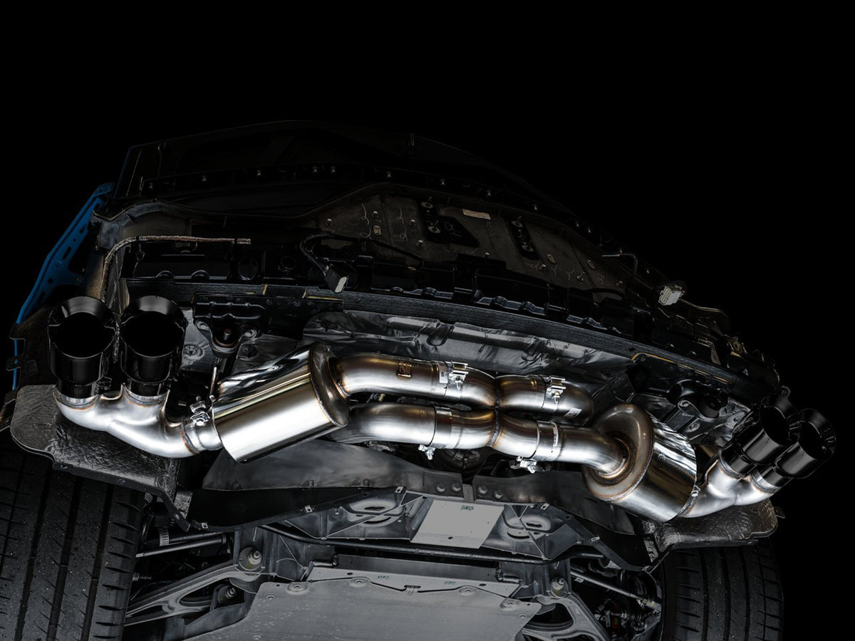 AWE Touring Edition Exhaust for C8 Corvette - 4.5" Diamond Black Tips