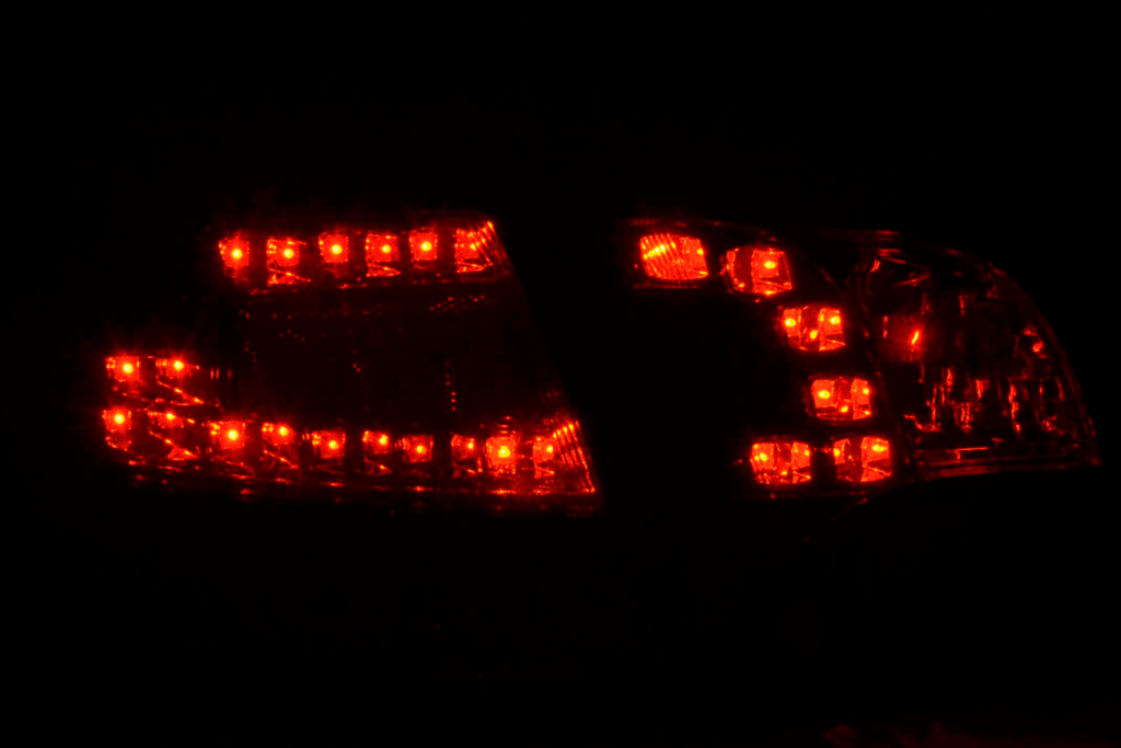 Audi A4 (B7/8E) Avant Chrome Smoke LED Taillights Set (2004-2008)