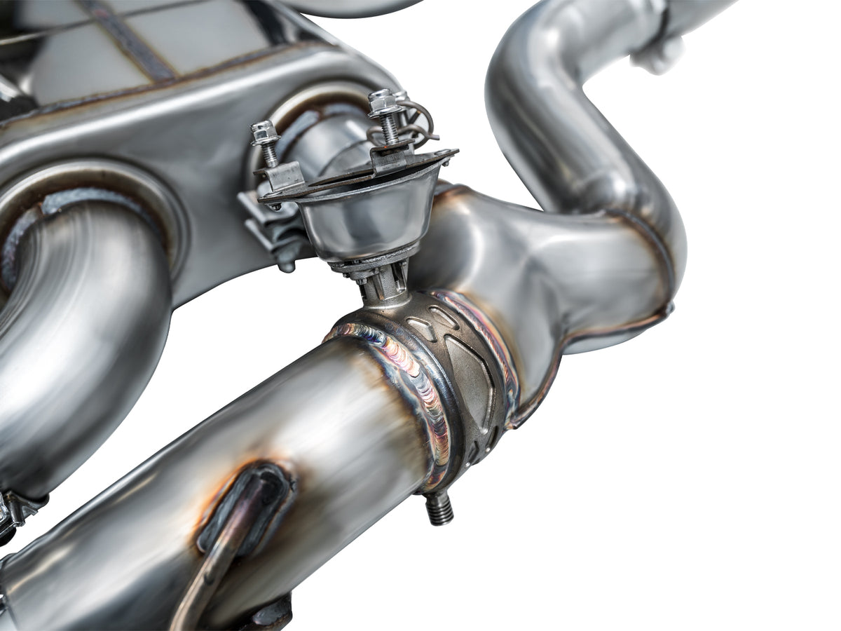AWE SwitchPath™ Exhaust for BMW G87 M2 - 4.5" Diamond Black Tips