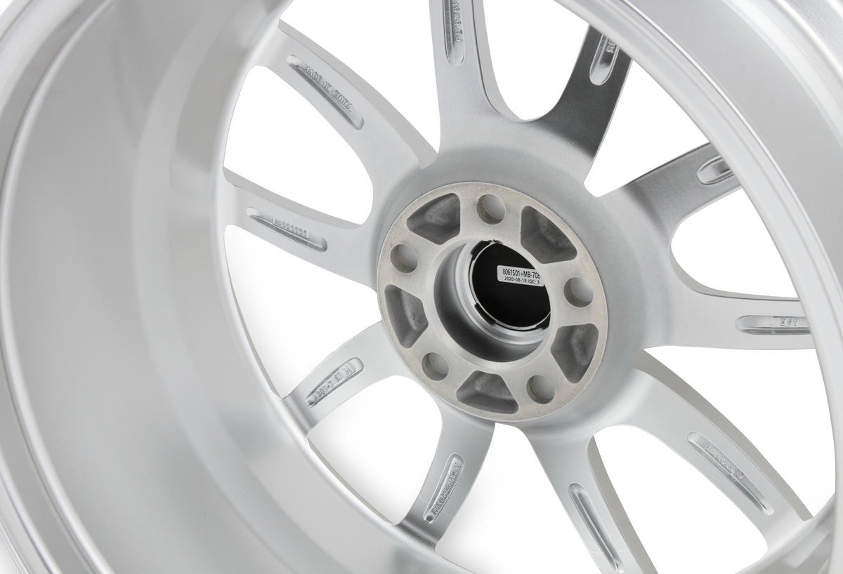 19 x 9.5 | 5x4.5" / 5x114.3 | 6.54" BS | 34 MM Offset; Verify all wheel fitment specs to your specific application before ordering.