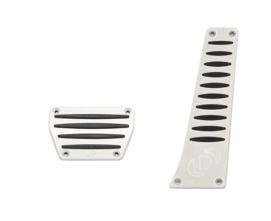 Closed Intake / Black Exhaust / X-Pipe / Springs + Bumpstops / ZF8 Pedal Pads