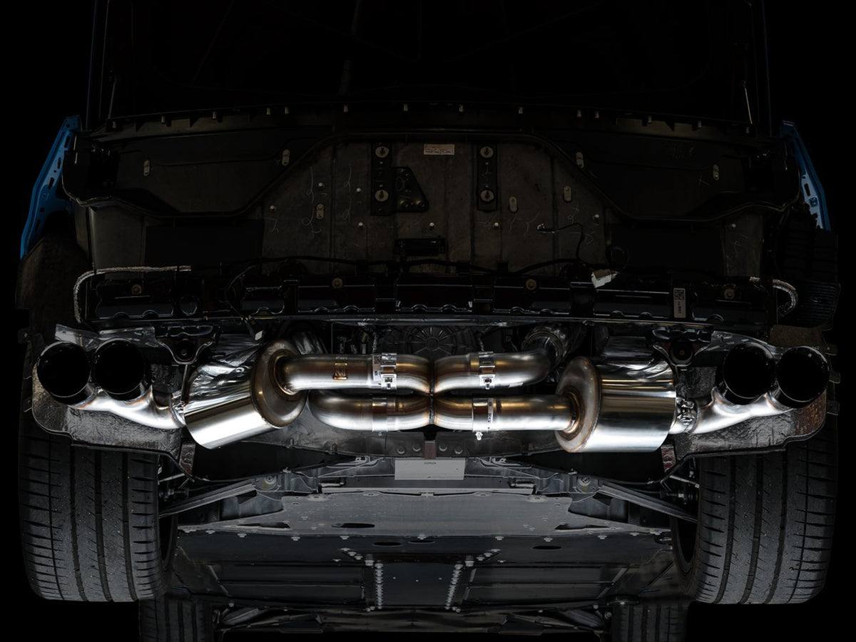 AWE Touring Edition Exhaust for C8 Corvette - 4.5" Diamond Black Tips