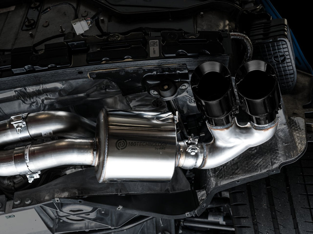 AWE Touring Edition Exhaust for C8 Corvette - 4.5" Diamond Black Tips