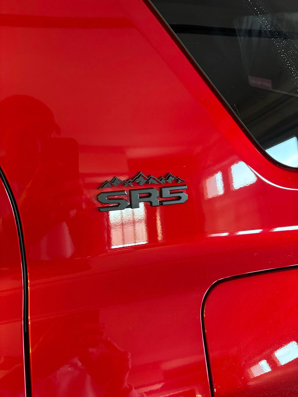 Acrylic C Pillar Mountain Range Emblem - 2024+ Tacoma / 2025+ 4Runner