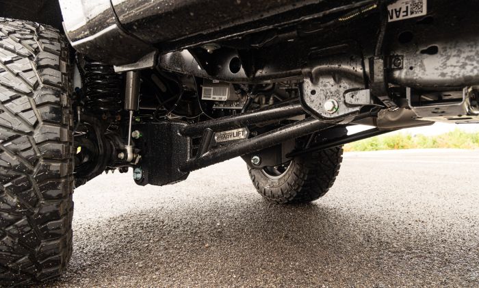 4" COIL SPRING SUSPENSION SYSTEM WITH FALCON MAX3.3 SHOCKS AND RADIUS ARMS - 2023-2026 FORD SUPER DUTY F250/F-350 4WD